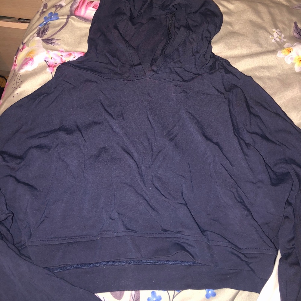 Cropped hoodie